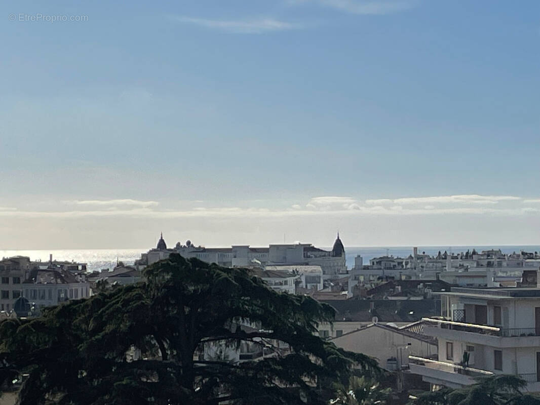 Appartement à CANNES