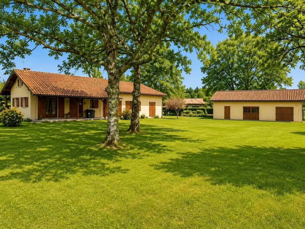 Maison à MIOS