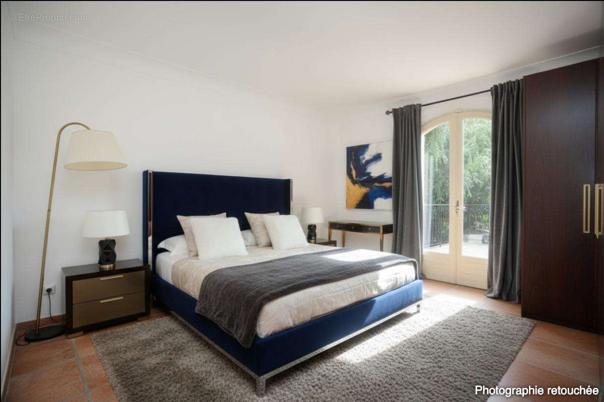 Maison à MOUGINS
