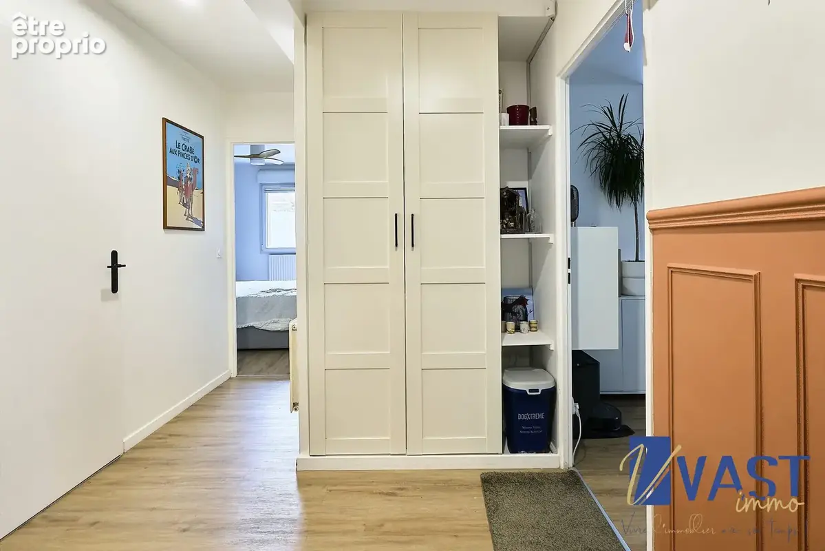 Appartement 3 pièces 66 m² à vendre à Lille (59800) - photo 2