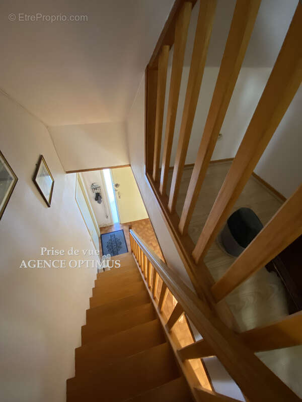 Maison à VILLENEUVE-LA-GUYARD