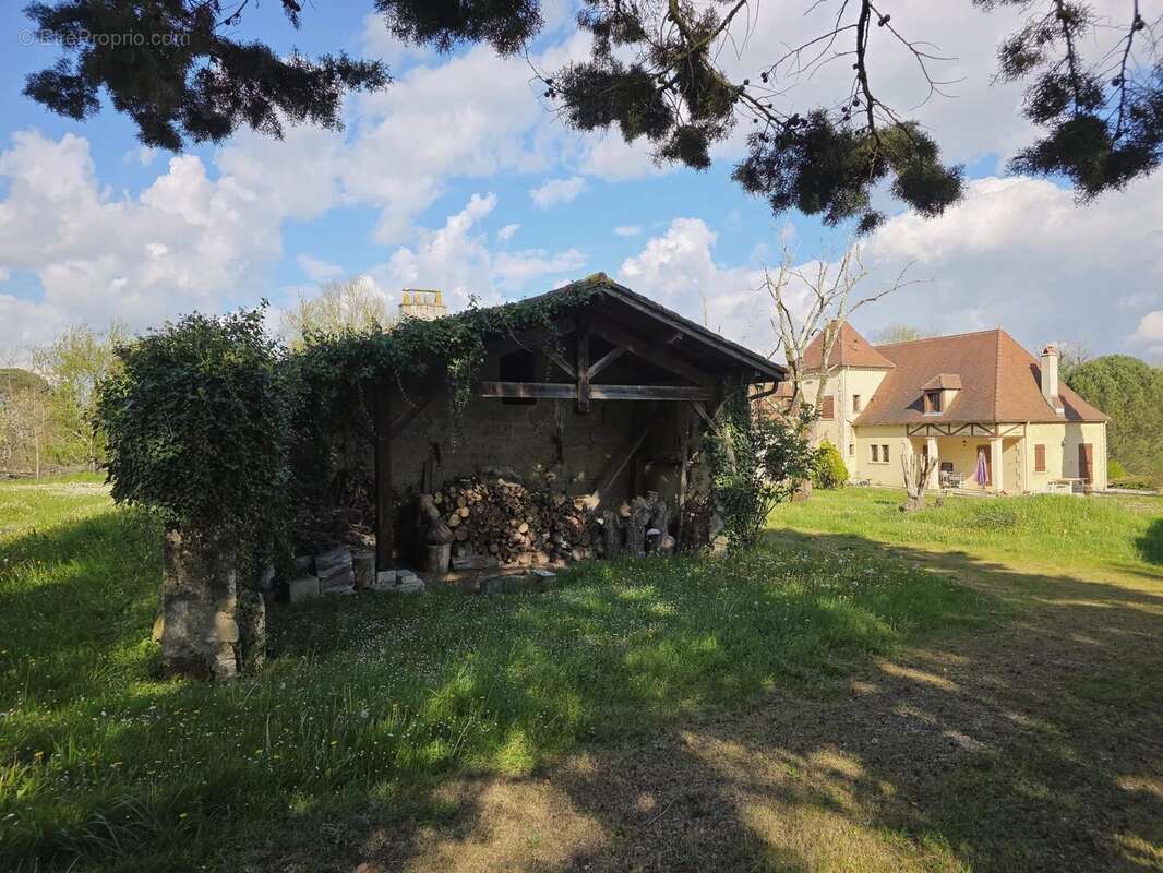 Maison à LAUZUN
