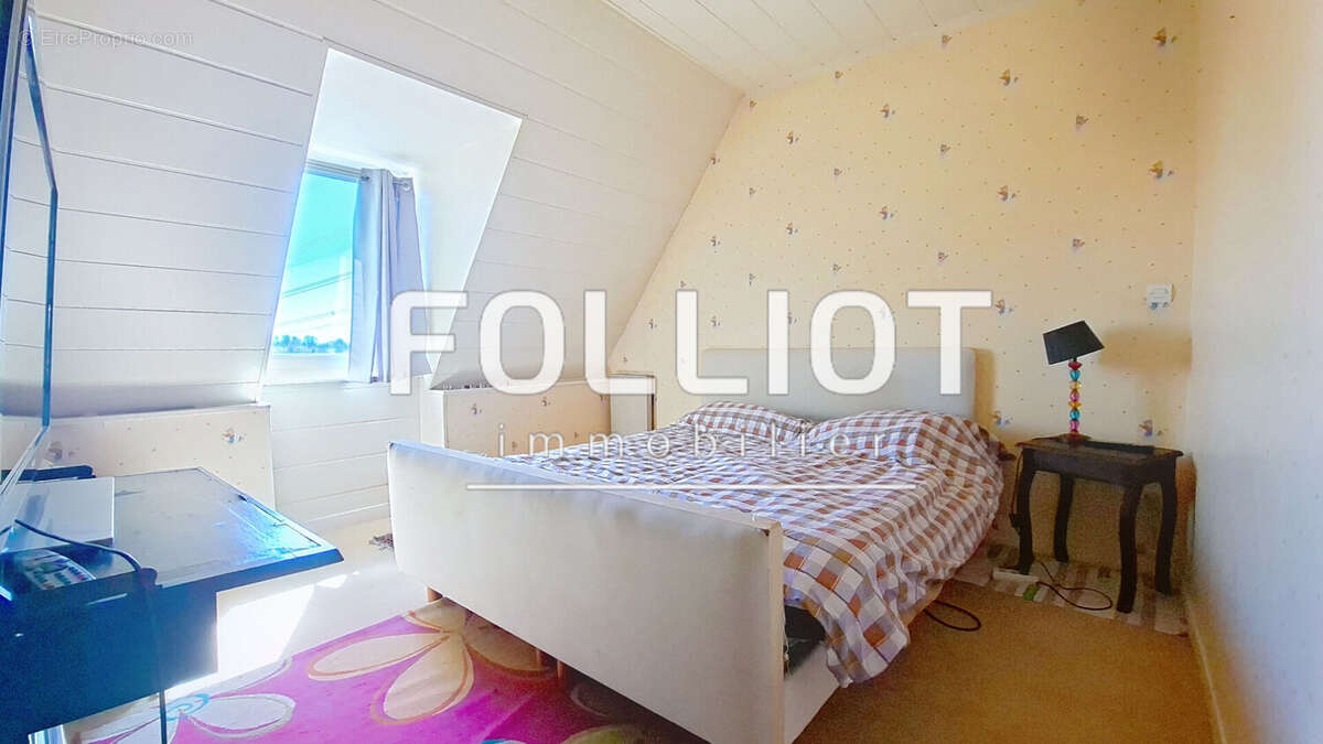 Maison à VILLEDIEU-LES-POELES