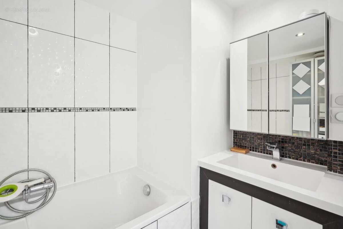 Maison à ASNIERES-SUR-SEINE