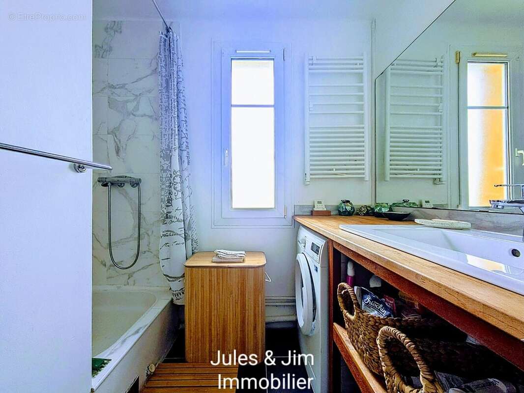 Appartement à MARSEILLE-9E