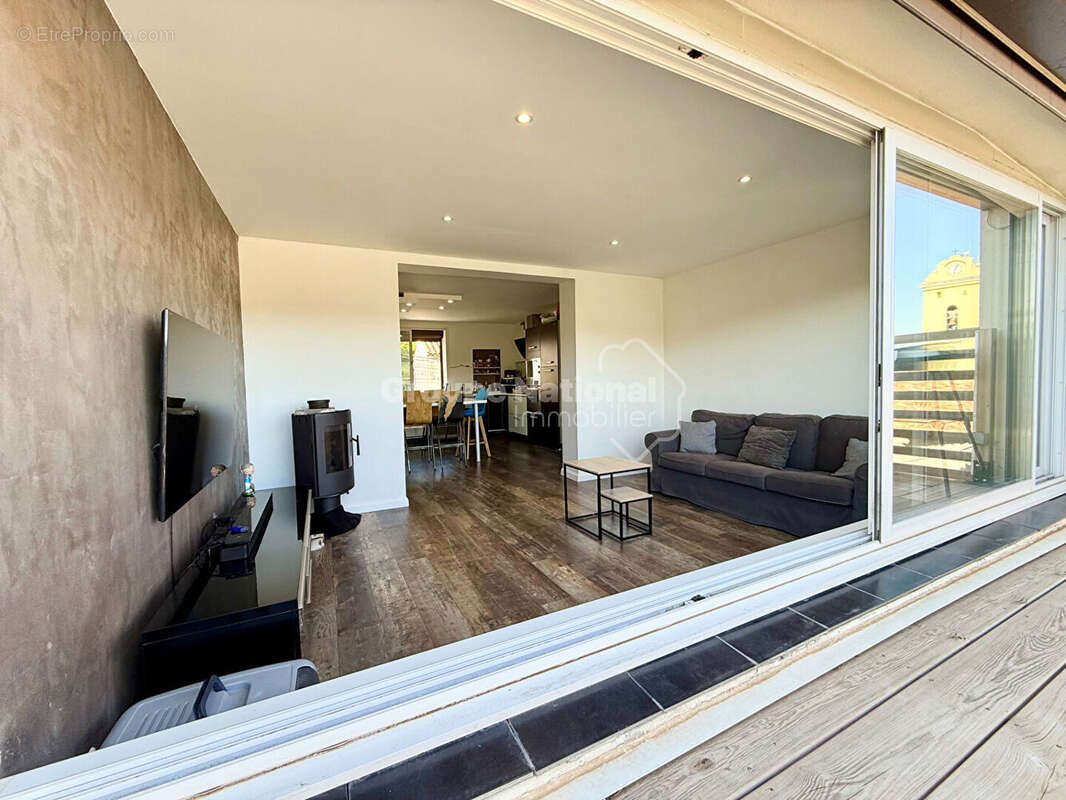 Appartement à LE ROVE