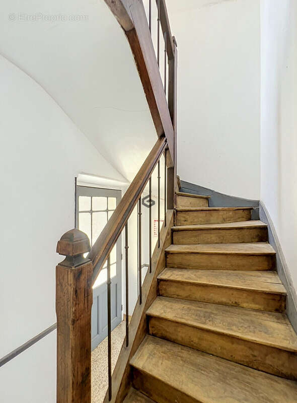 Appartement 40 m² à Reims  - photo 2