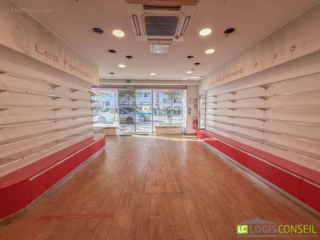 Commerce à CHATILLON