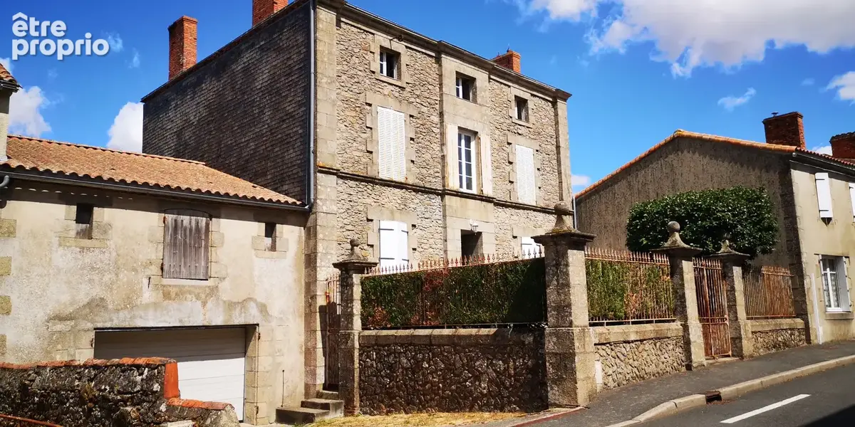 Photo Maison à Chambretaud au prix de 219 450€