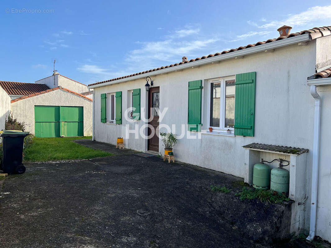 Maison à LA FLOTTE