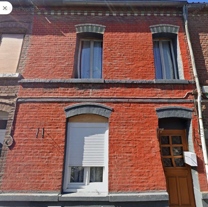 Maison à SIN-LE-NOBLE