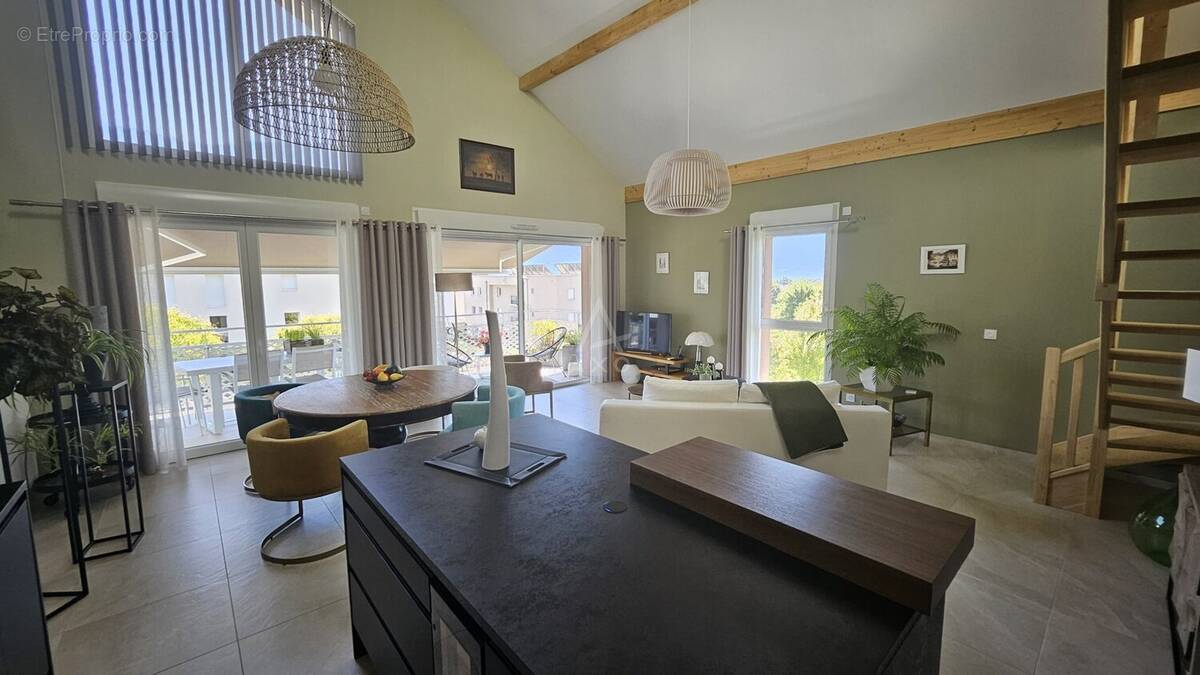 Appartement à GILLY-SUR-ISERE