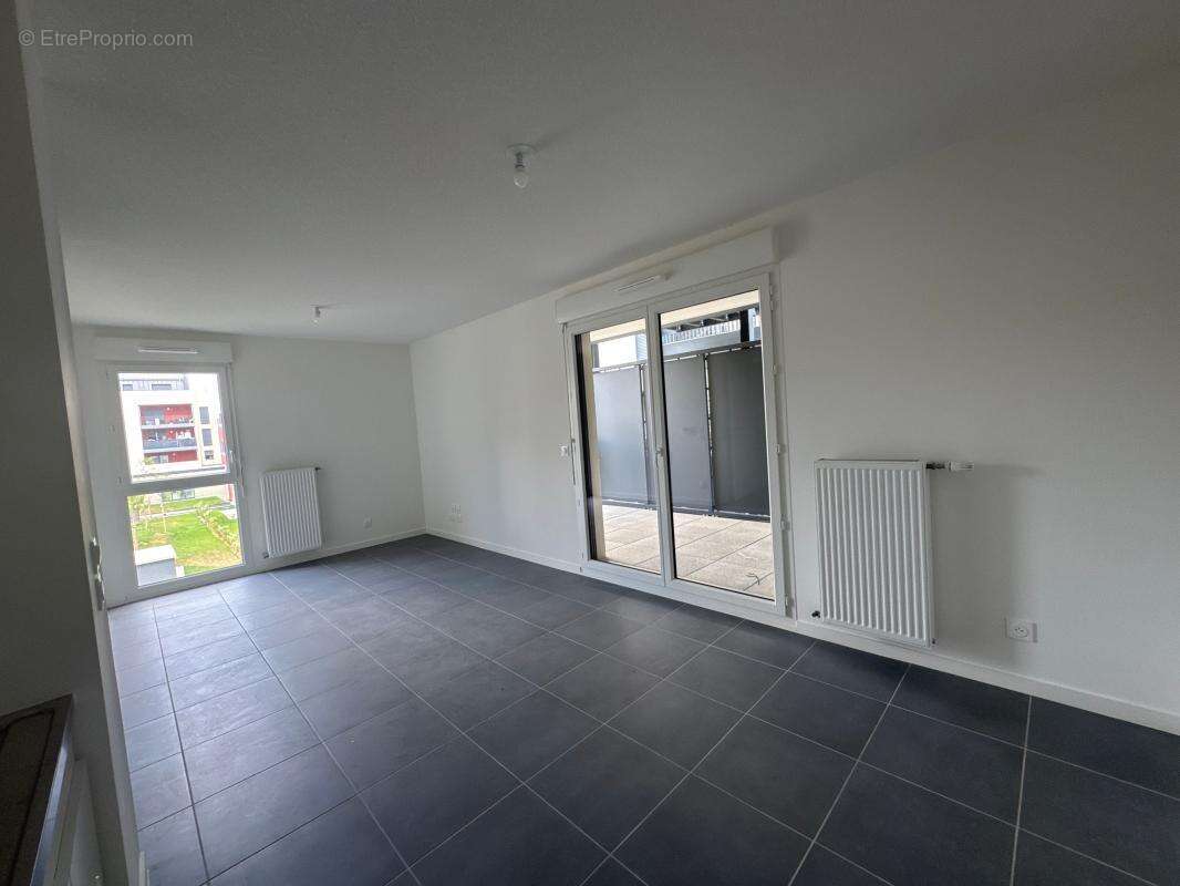 Appartement à PONT-DE-CHERUY