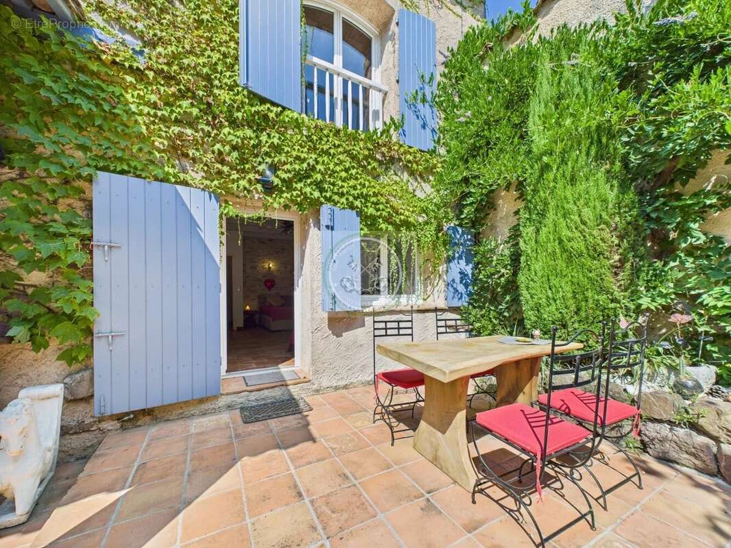 À vendre -Domaine d'exception .  Maison d'hôtes de 2ha - Puget-sur-Argens - photo 7