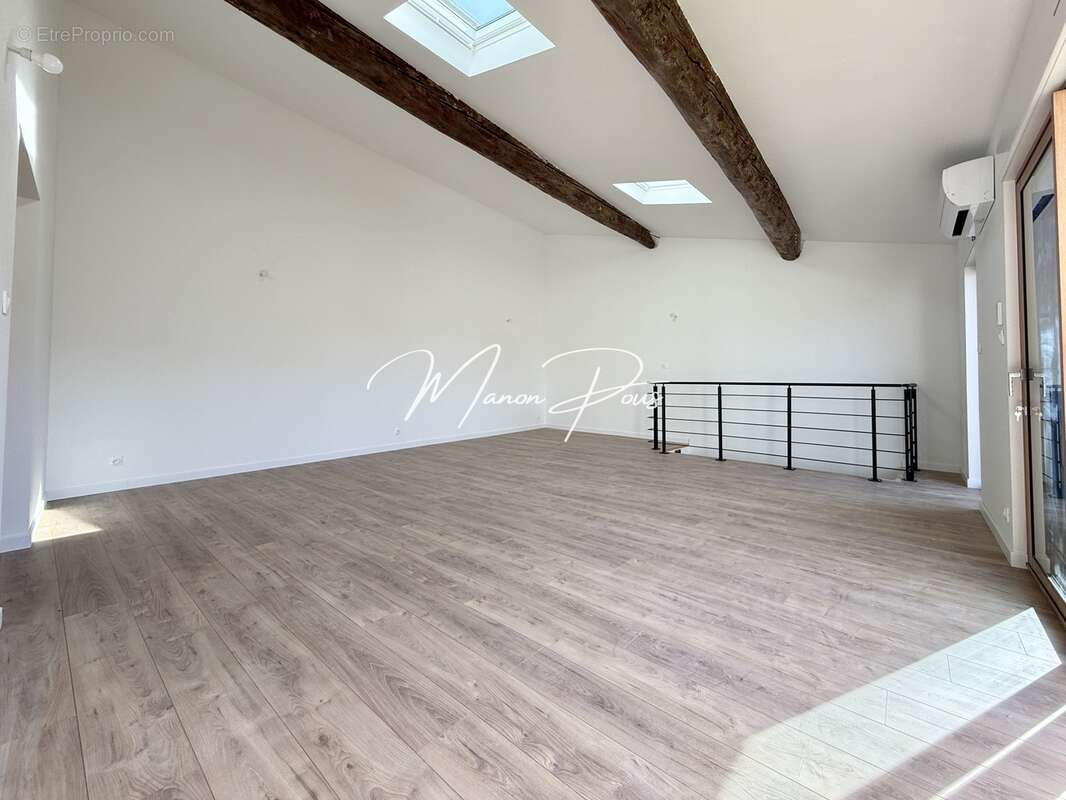 Maison à SAINT-ESTEVE