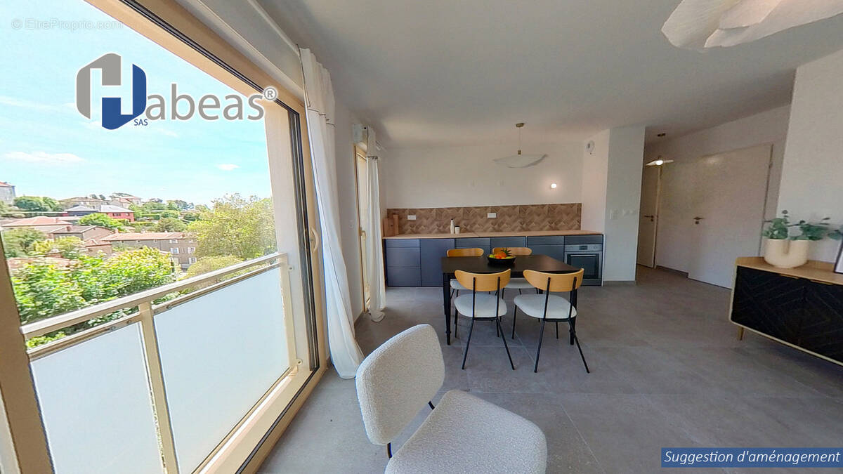 Appartement à CRAPONNE