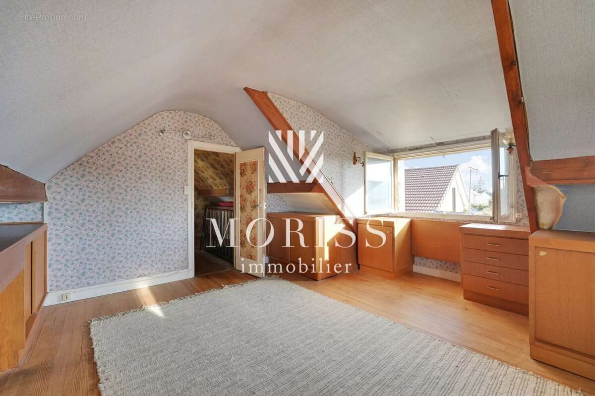 Maison à MONTIGNY-LES-CORMEILLES