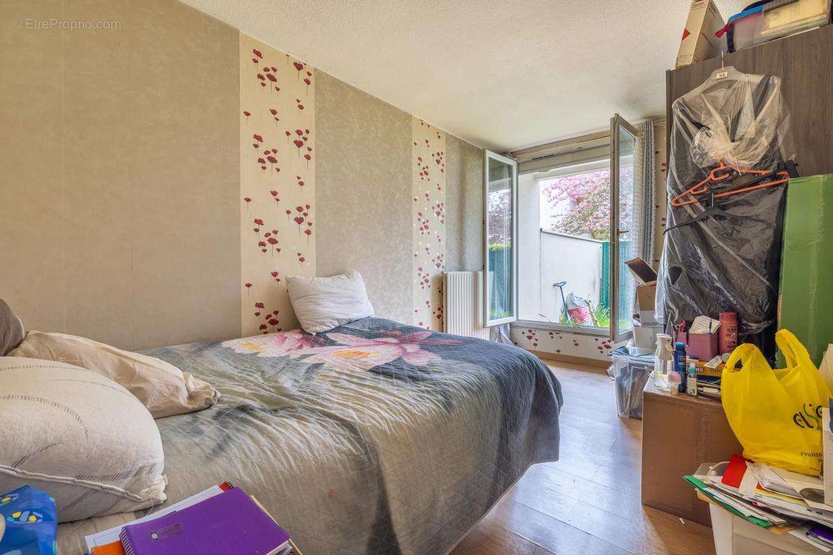 Appartement à SAVIGNY-LE-TEMPLE