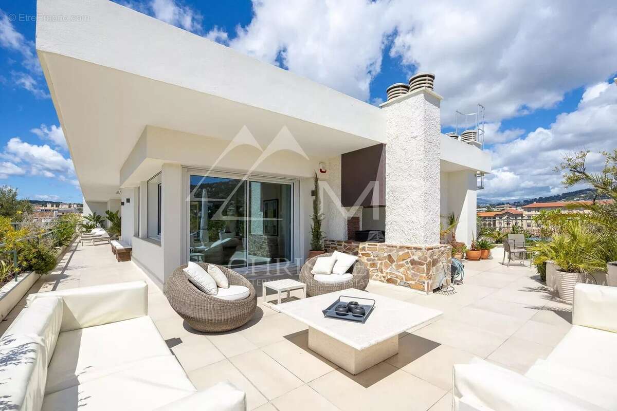 Appartement à CANNES
