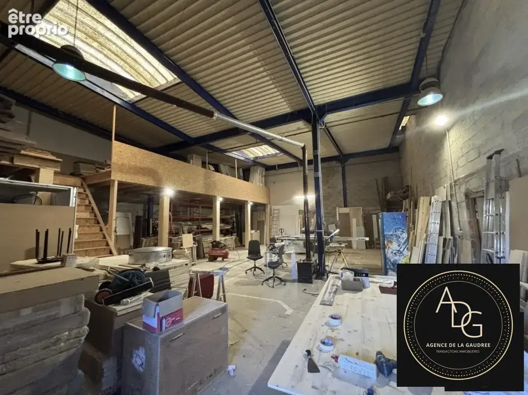 Commerce 250 m² à Dourdan  - photo 2