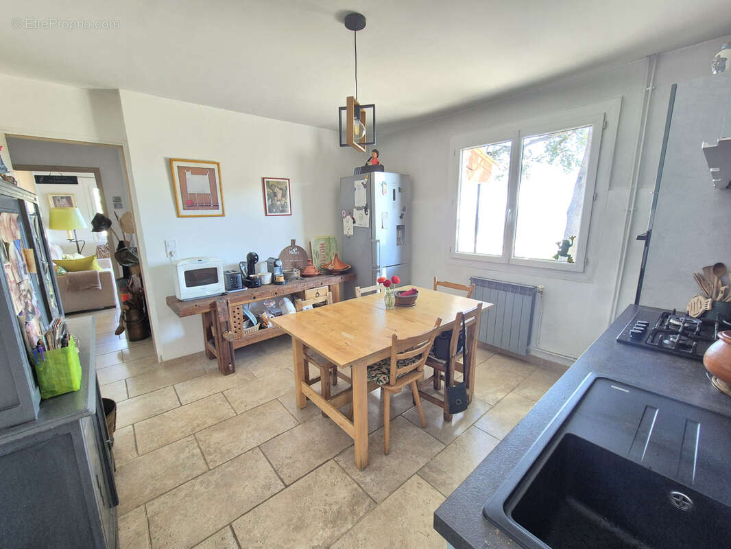 Maison à SOLLIES-VILLE