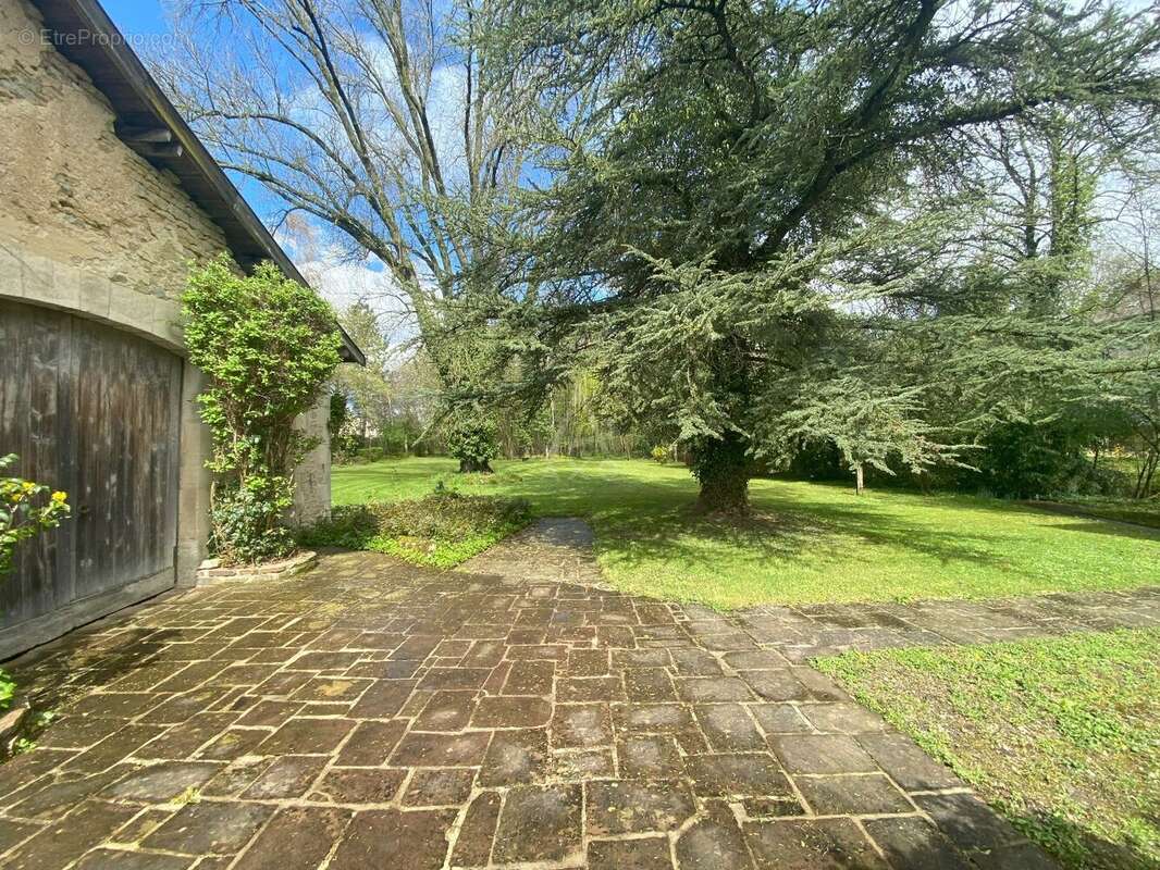 Le Moulin de la Roche propriété de Charme sur 1,5 hectares au coeur de la Haute-Marne - photo 9