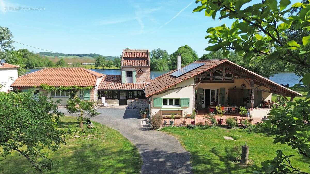 Propriété avec Gîtes au Bord de la Rivière Lot - photo 30
