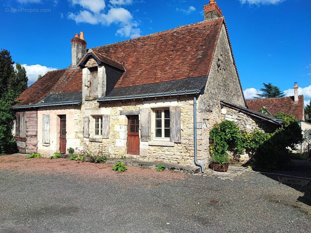 Maison à FERRIERE-SUR-BEAULIEU
