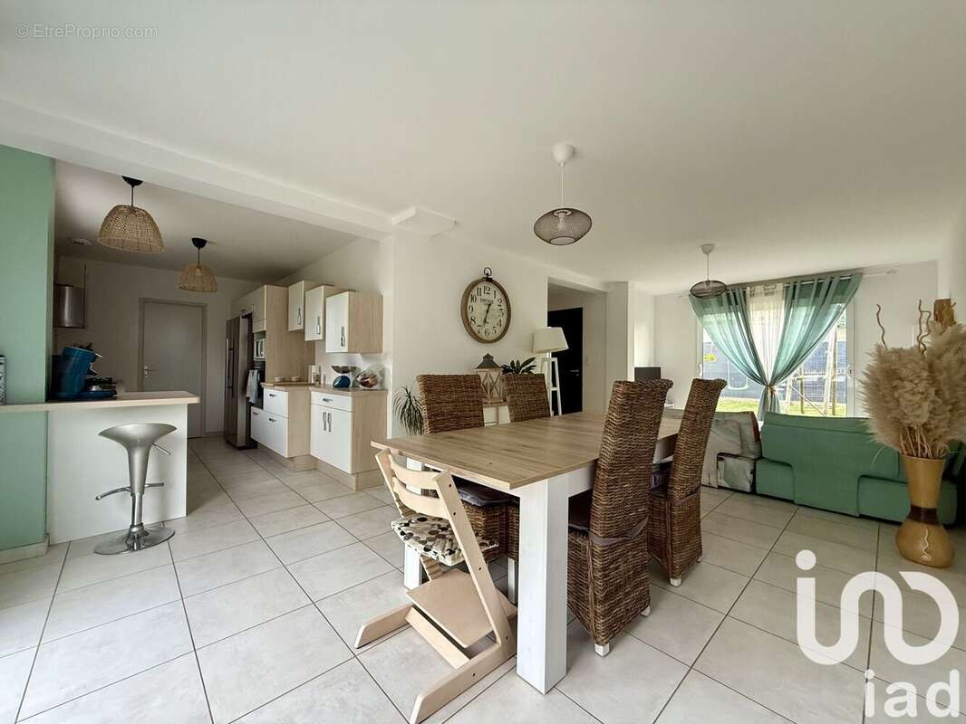 Photo 2 - Maison à BEAUMONT-LA-RONCE