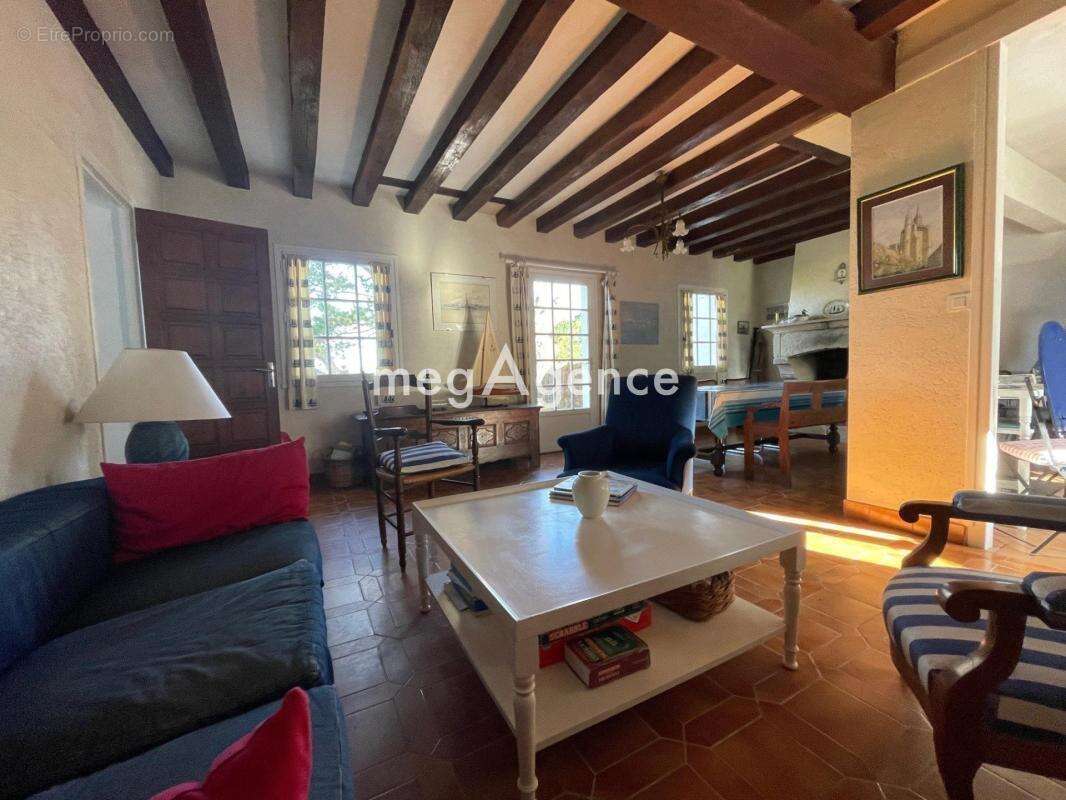 Maison à LARMOR-BADEN