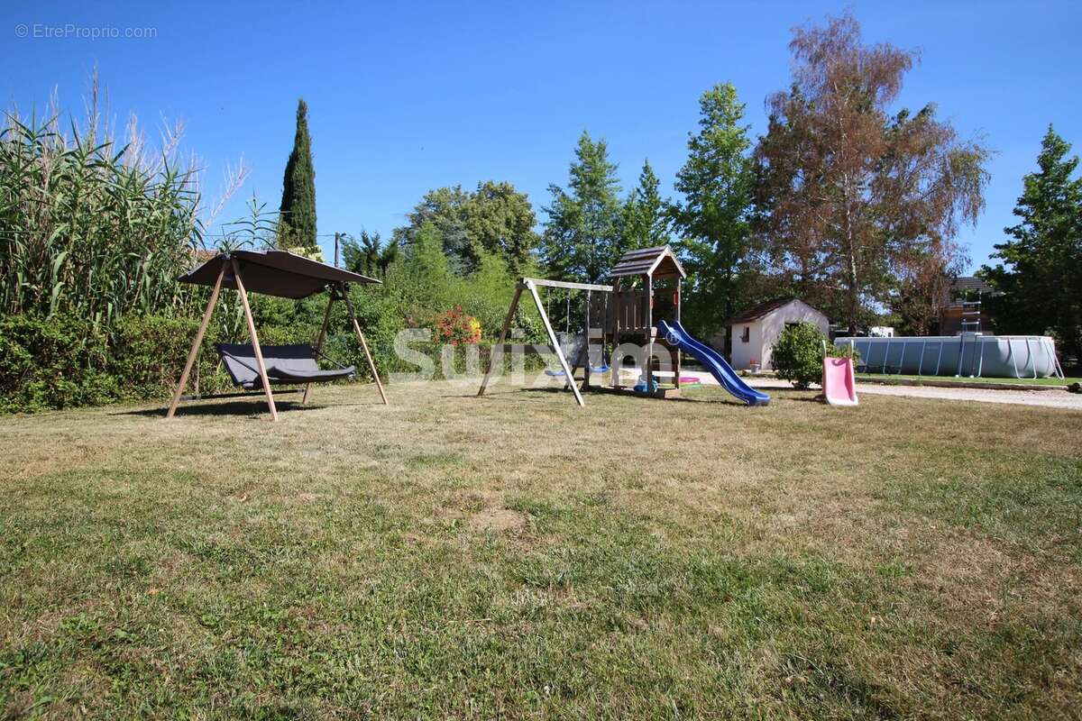 Maison 235 m² à Le Deschaux  - photo 12