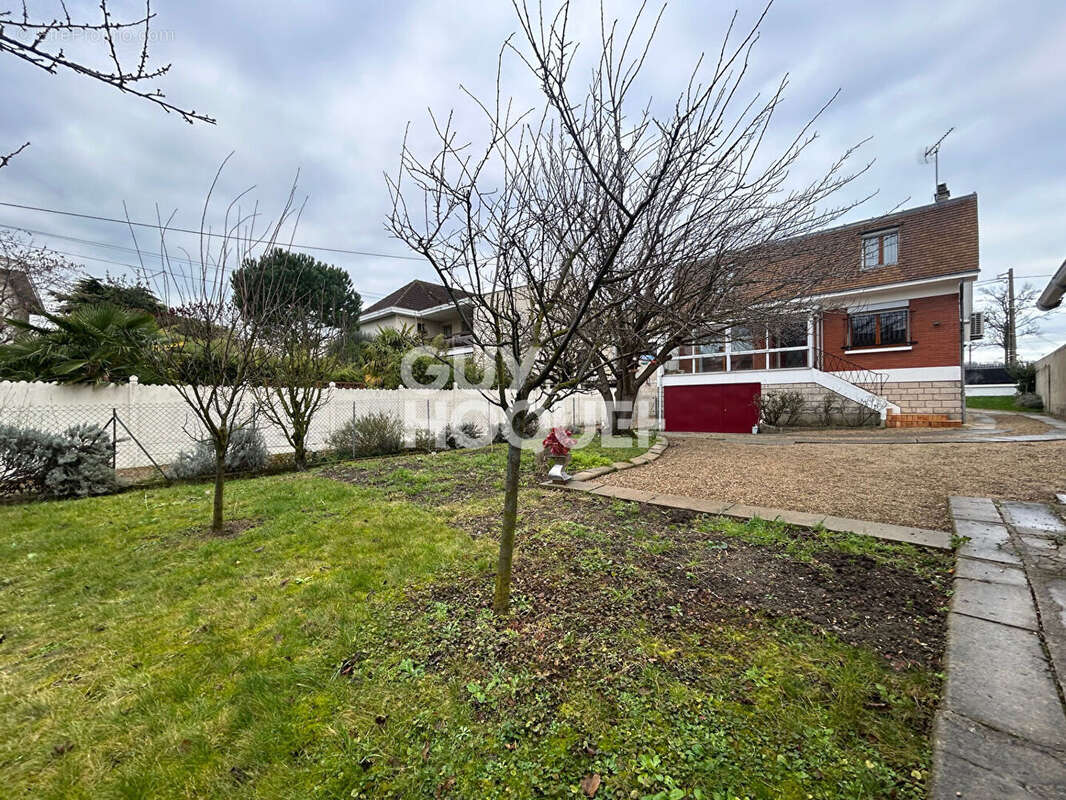 Maison à NEUILLY-PLAISANCE