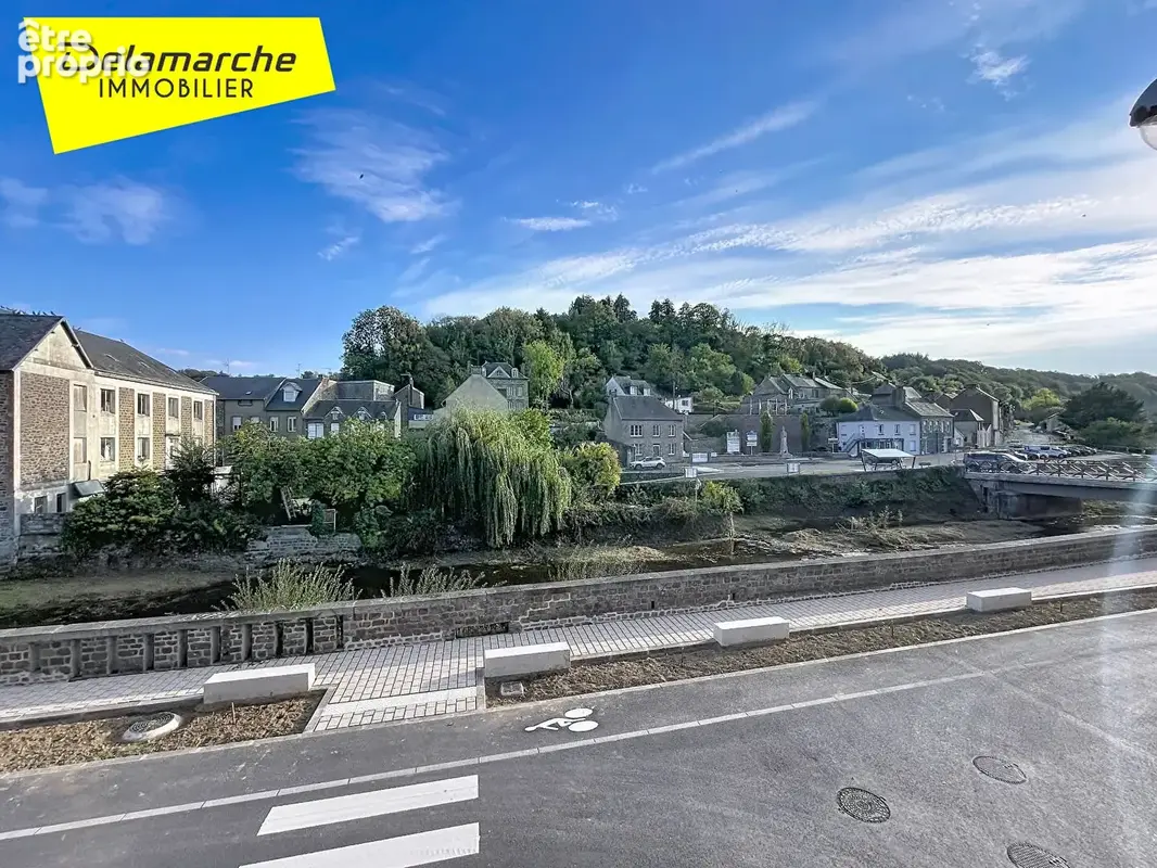 A vendre en exclusivité delamarche immobilier maison de ville au coeur de gavray ! - photo 12