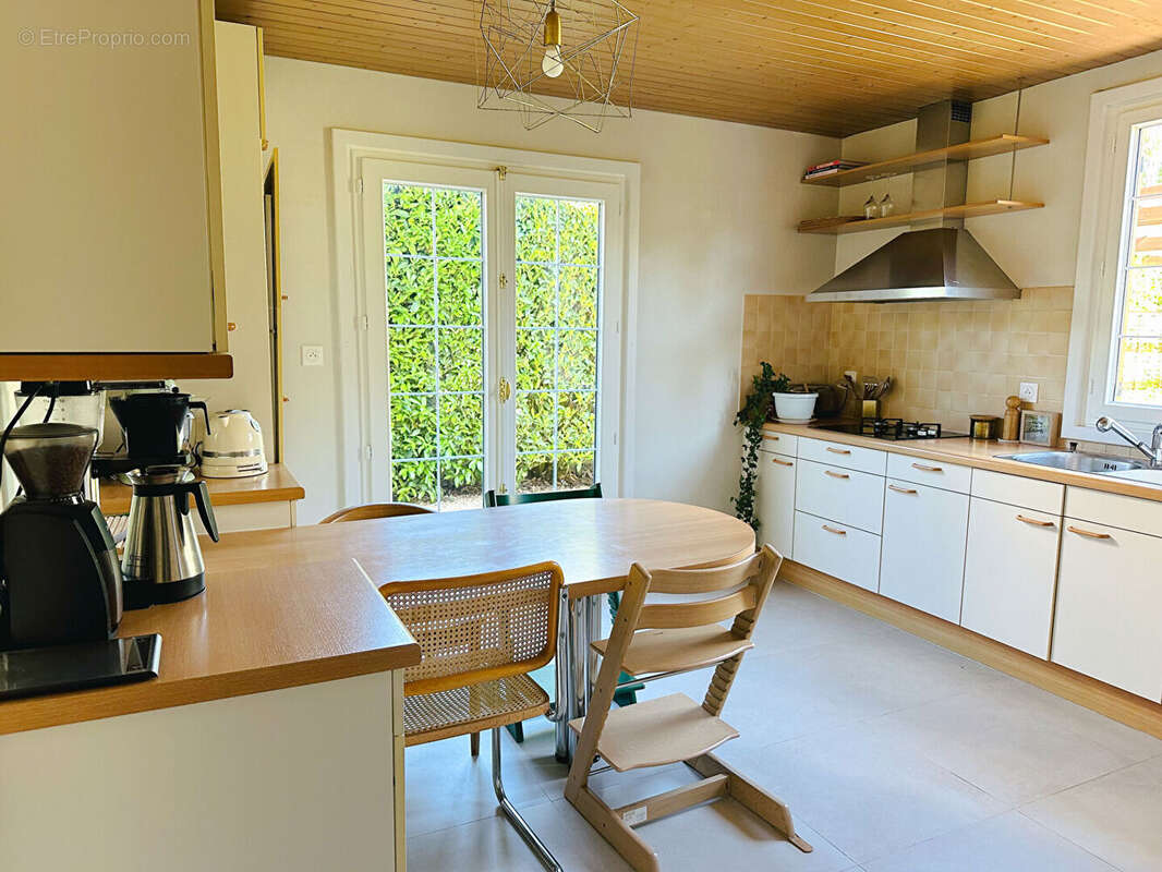 Maison à CRESPIERES