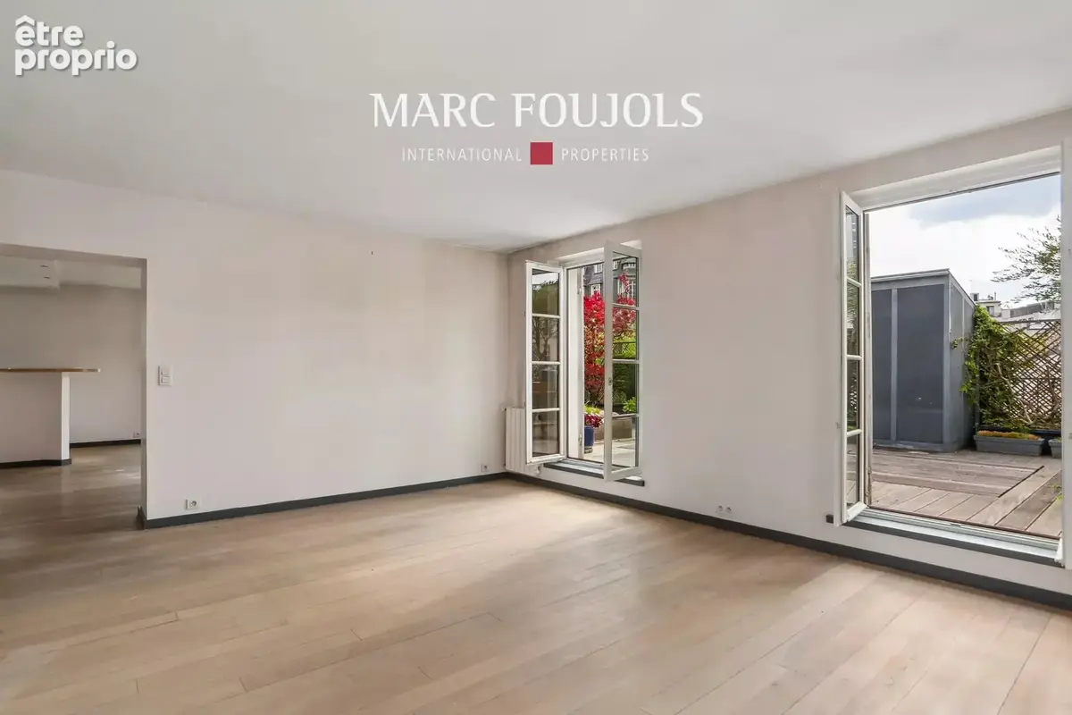 Paris XVII. Villa des Ternes. Appartement avec terrasse. - photo 8
