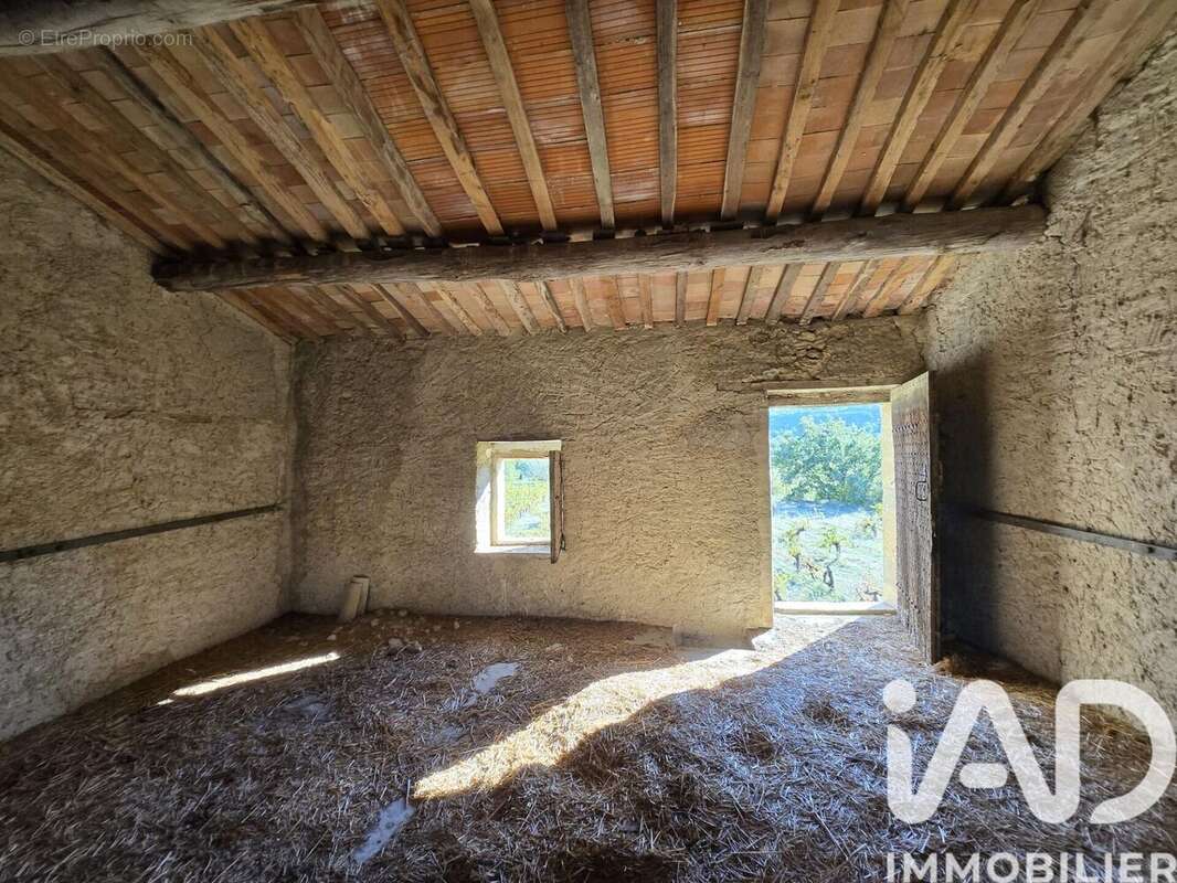 Photo 8 - Maison à ANSOUIS