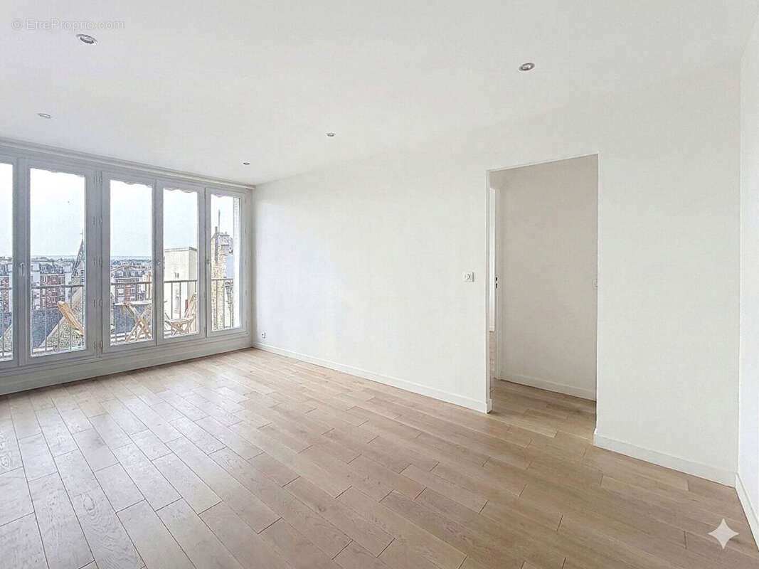 Appartement à PARIS-20E