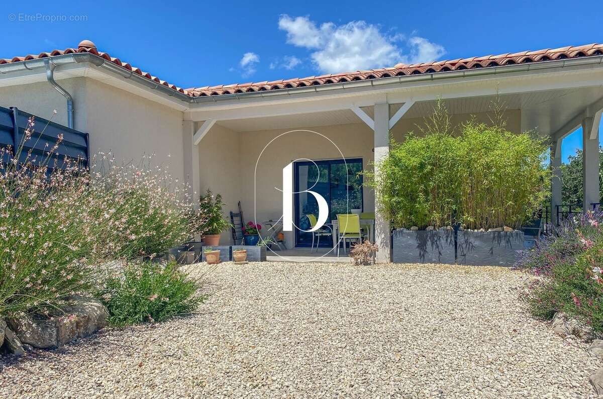 Maison à GOUDARGUES