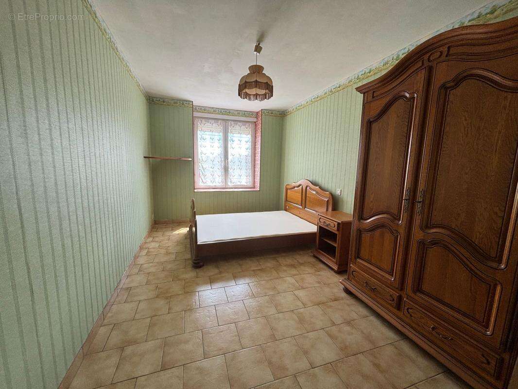 Ensemble de deux maisons avec dépendances - étang - photo 12