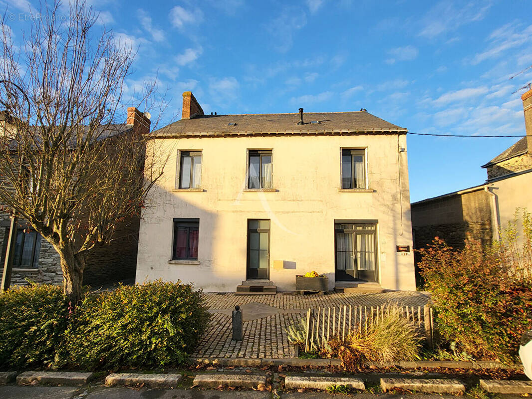 Maison à MARSAC-SUR-DON