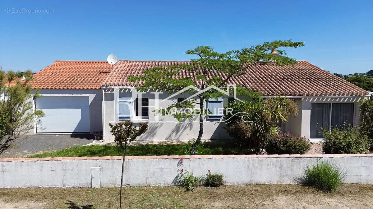 Maison à BREM-SUR-MER