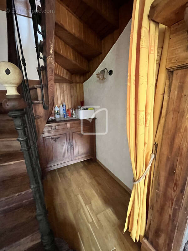 Maison à OBJAT