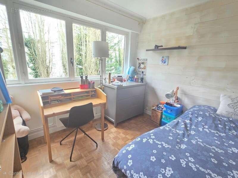 Appartement à VILLE-D&#039;AVRAY