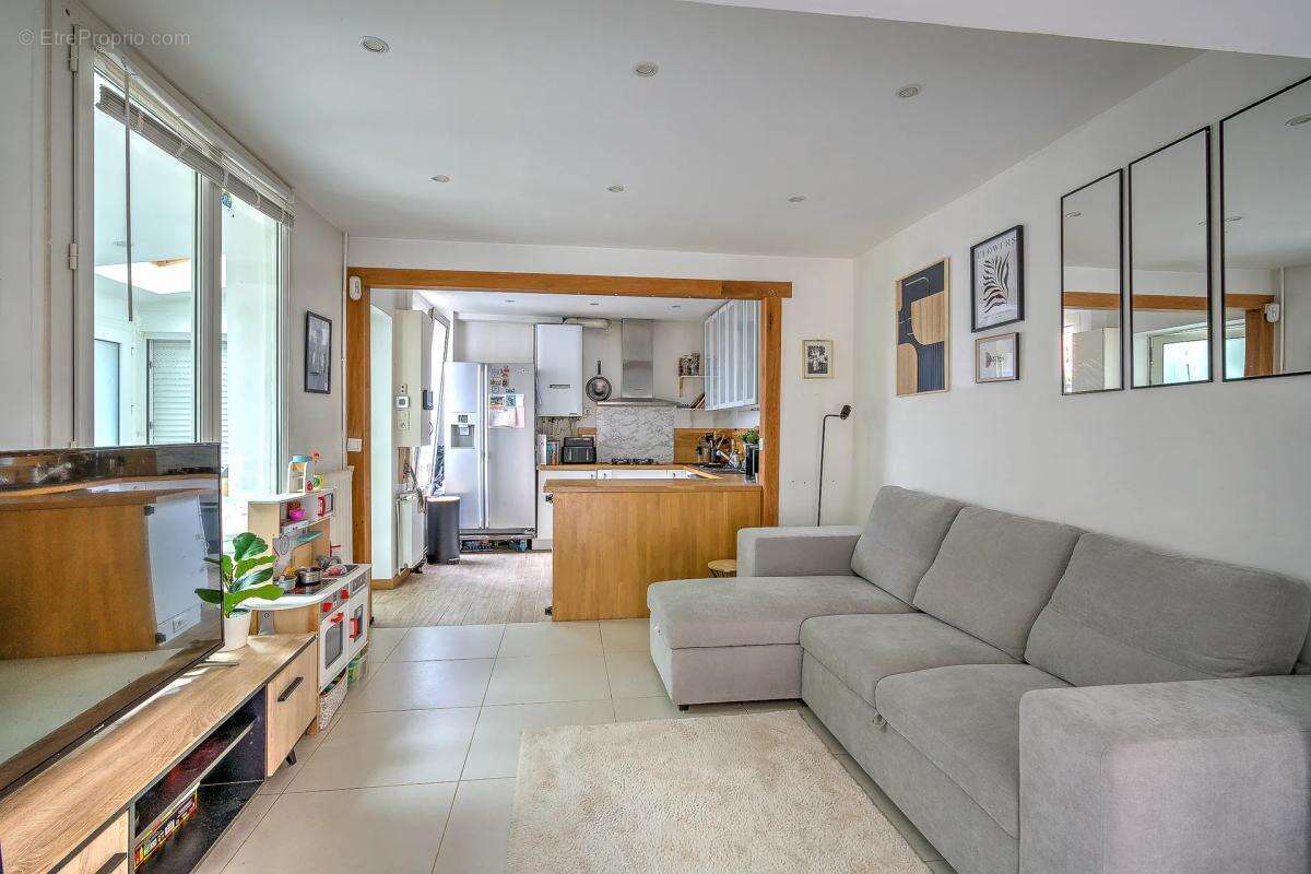 Maison à CHOISY-LE-ROI