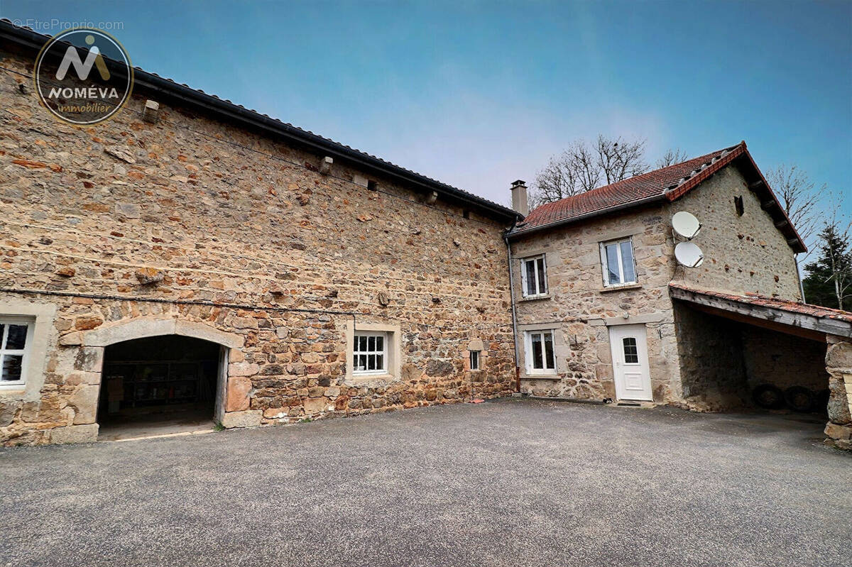 Maison à RIOTORD