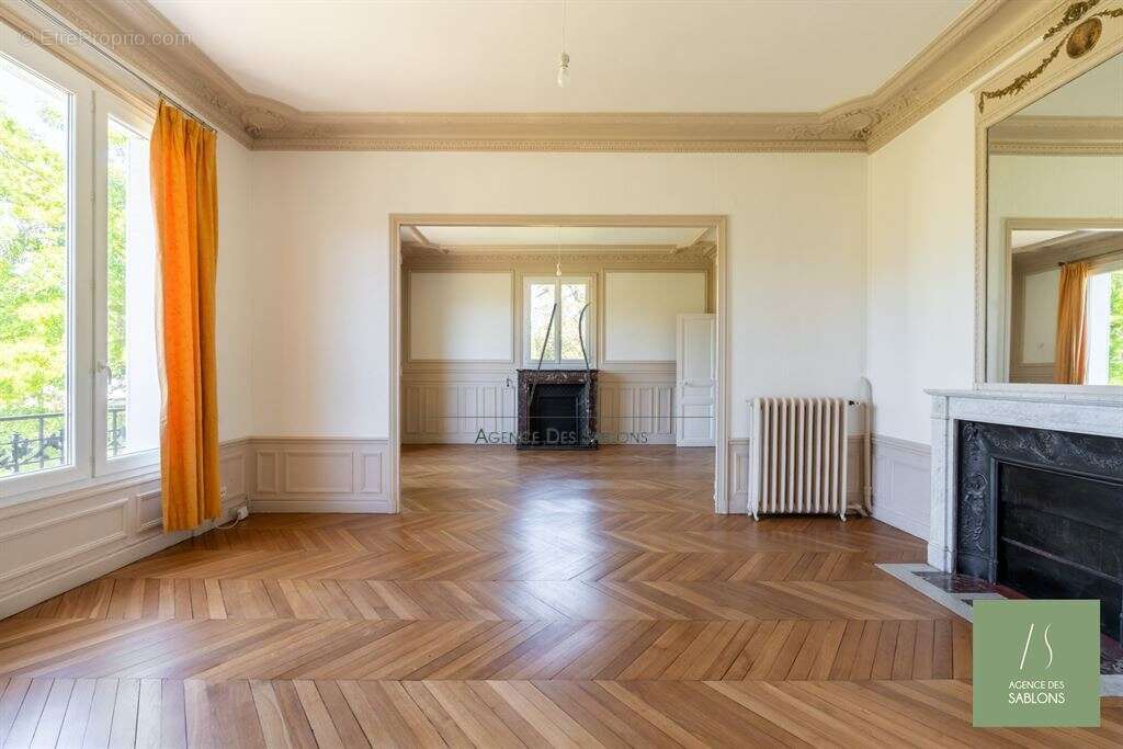Maison à LE VESINET