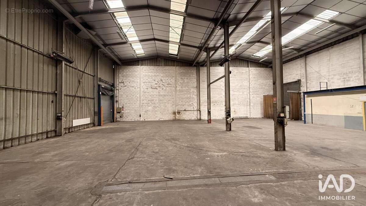 Photo 2 - Commerce à BORDEAUX