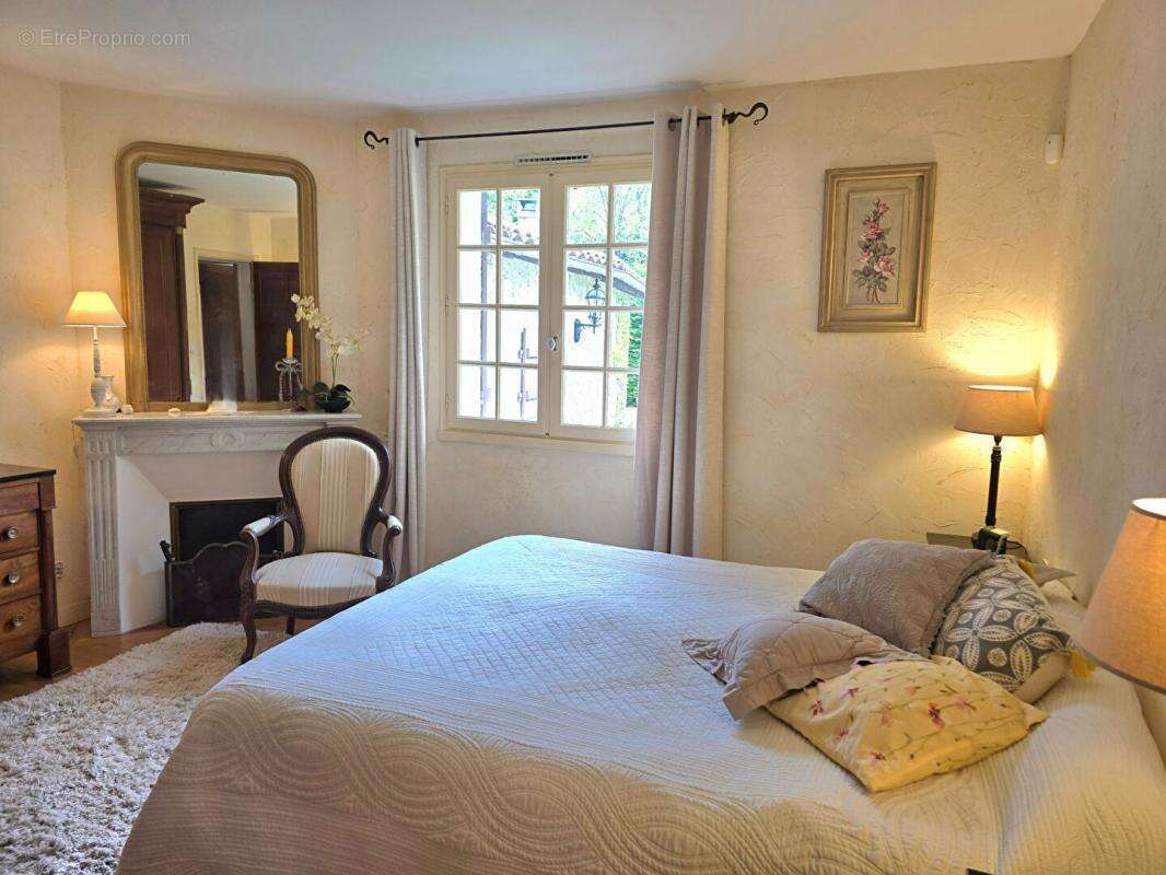 Maison à COURSAC