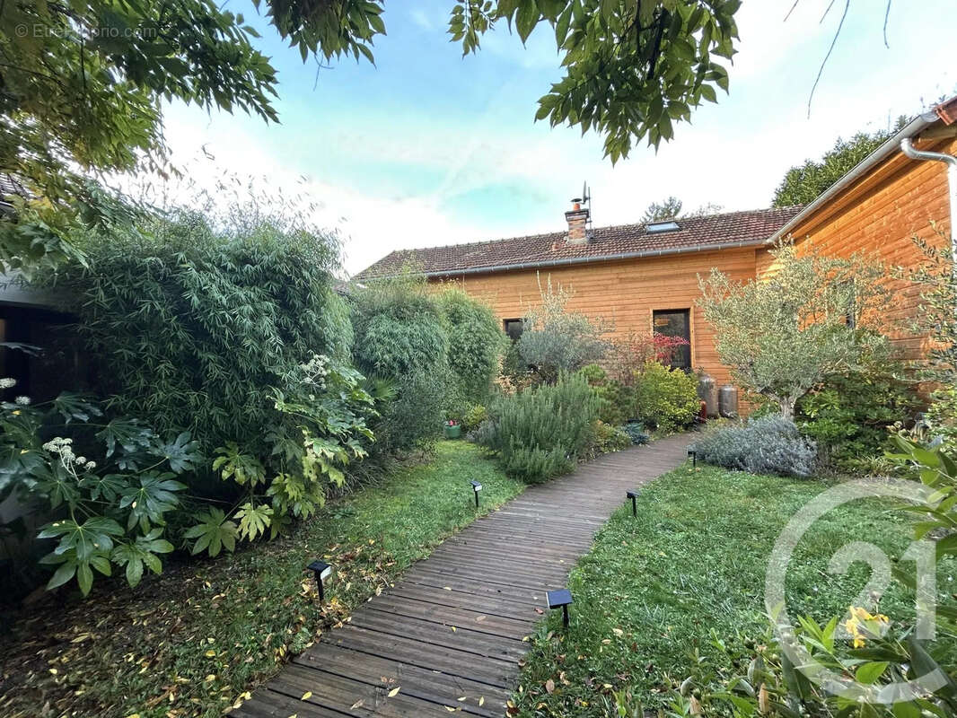 Maison à BOURRON-MARLOTTE