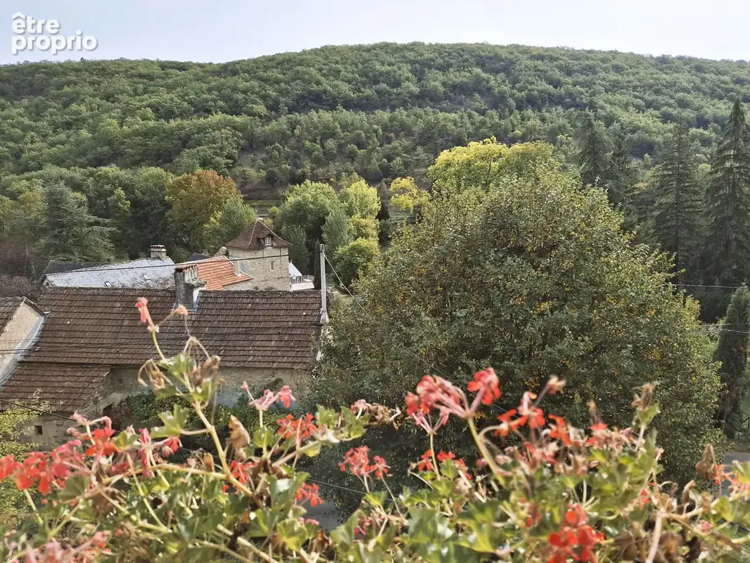 Une maison pleine de charme, prête à emménager, avec un beau potentiel d’aménagement - photo 14